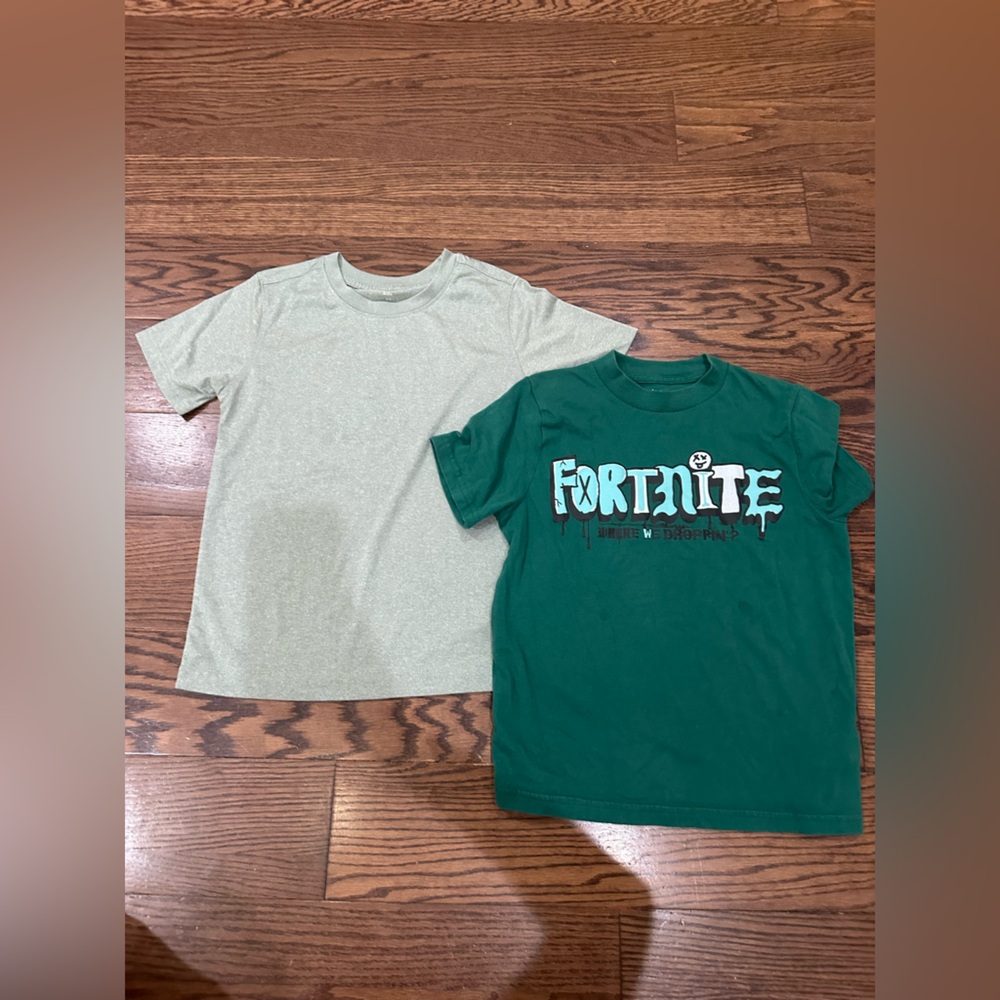 Abercrombie Kids Green and Gray T-Shirts